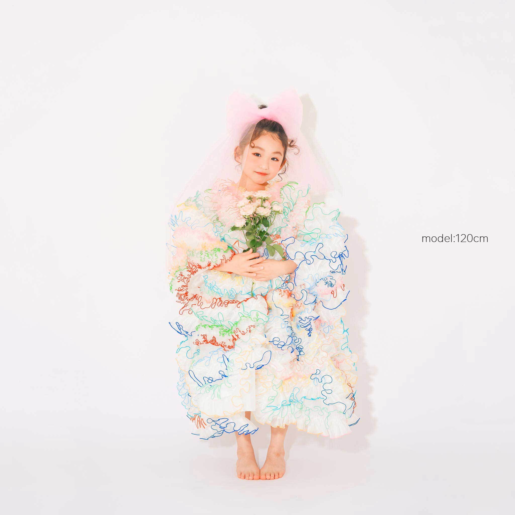 お花畑のカラフルドレス(120サイズモデル)|キッズレンタルドレス【heartmelt】