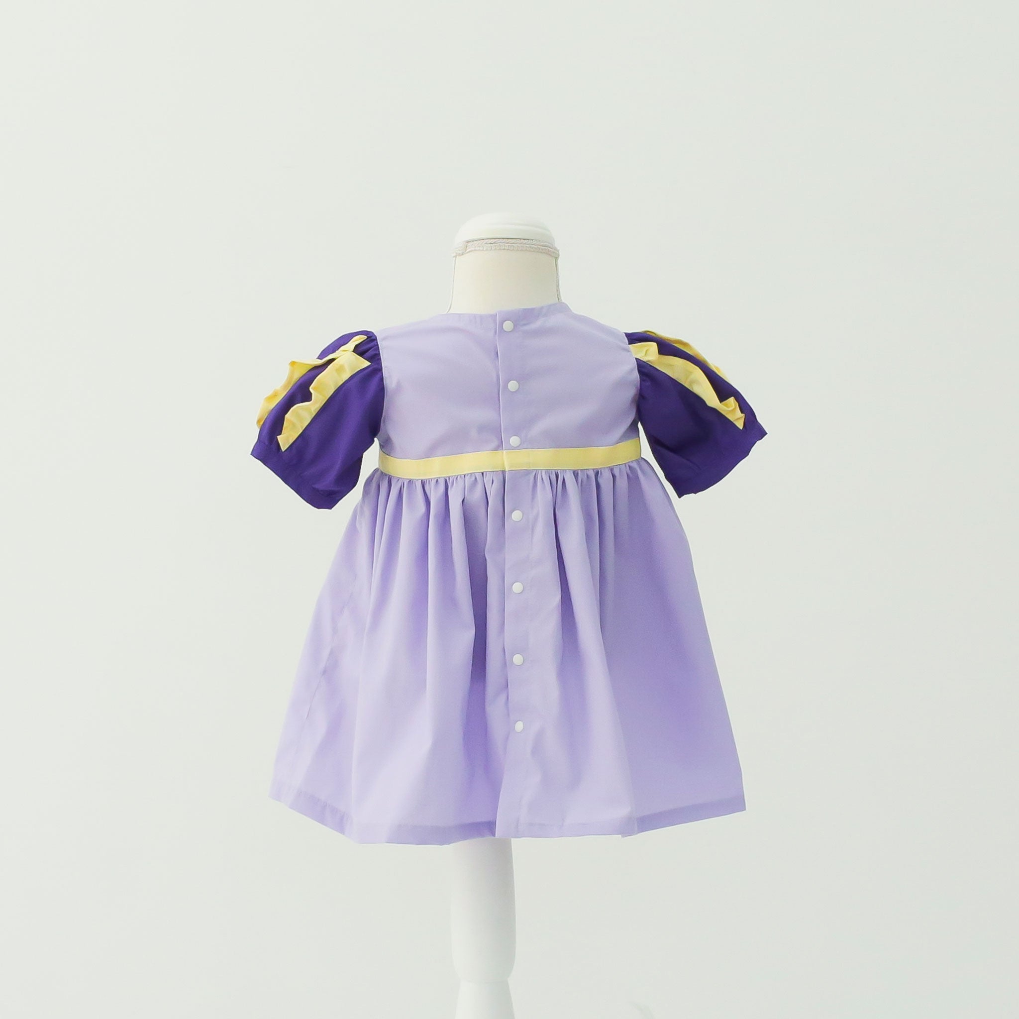 パープル×イエローフリルのワンピース|背面|キッズレンタルドレス【heartmelt】
