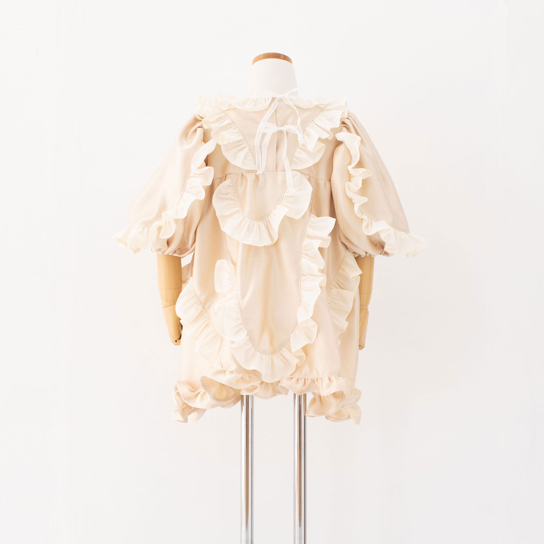 アシンメトリーなフリルドレス・背面|キッズレンタルドレス【heartmelt】