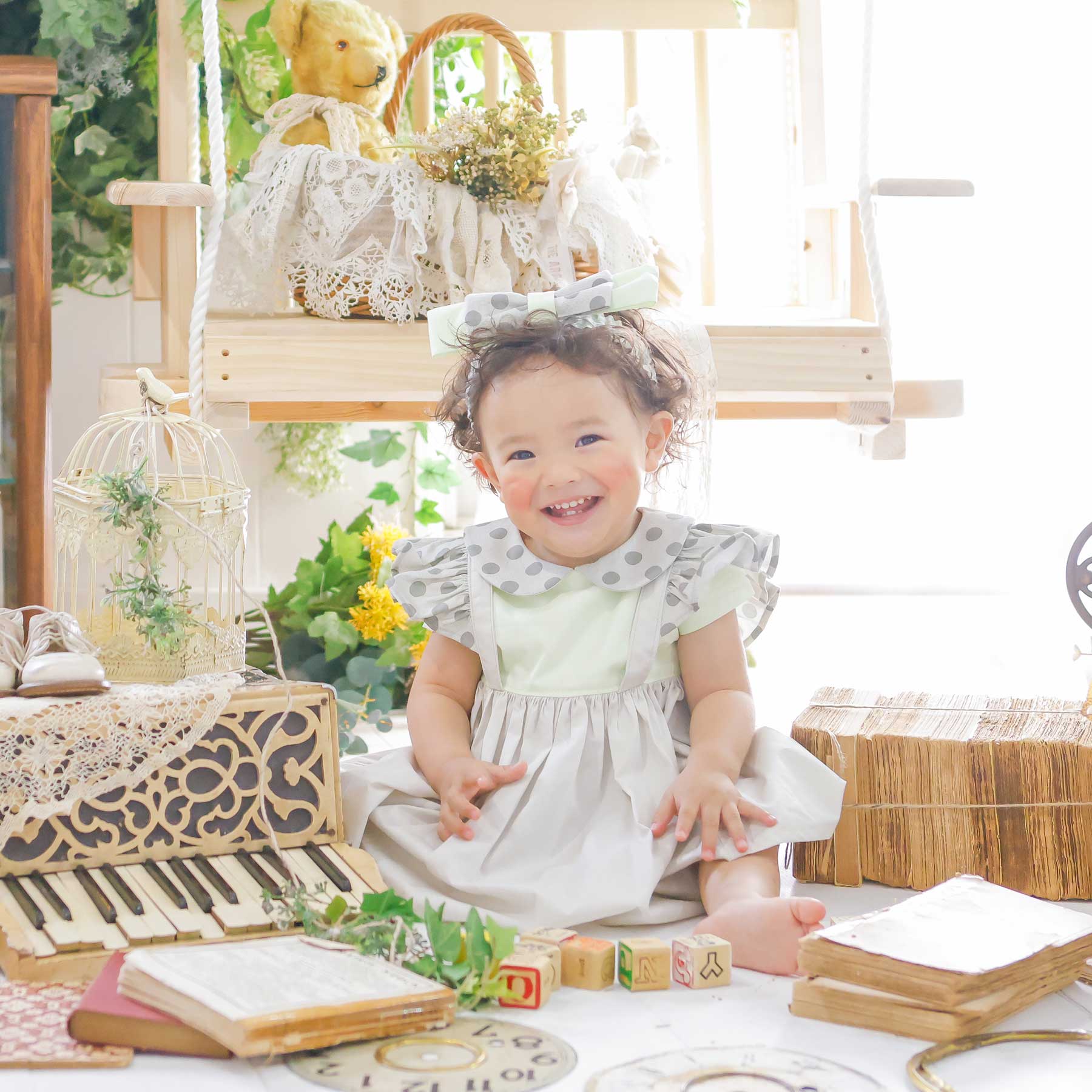 やさしいグリーンと水玉のワンピース|子供のおしゃれなレンタル衣装|heartmelt