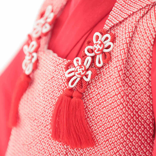 【七五三】疋田柄の赤い被布と着物セット（毬とお花） - heartmeltこども衣装レンタル
